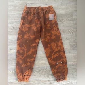 ALPHALETE HCTS JOGGER IN COLOR PENNY